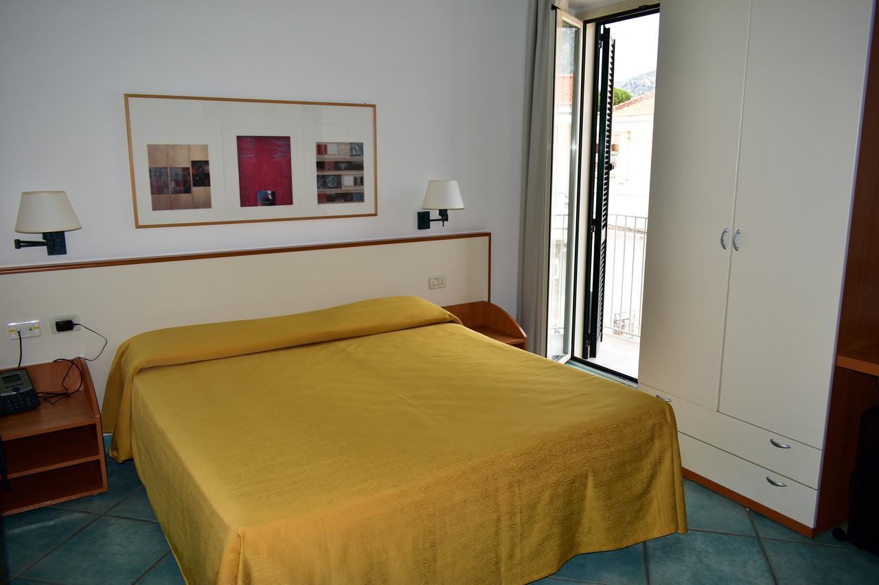 Hotel Amyclae Sperlonga Extérieur photo