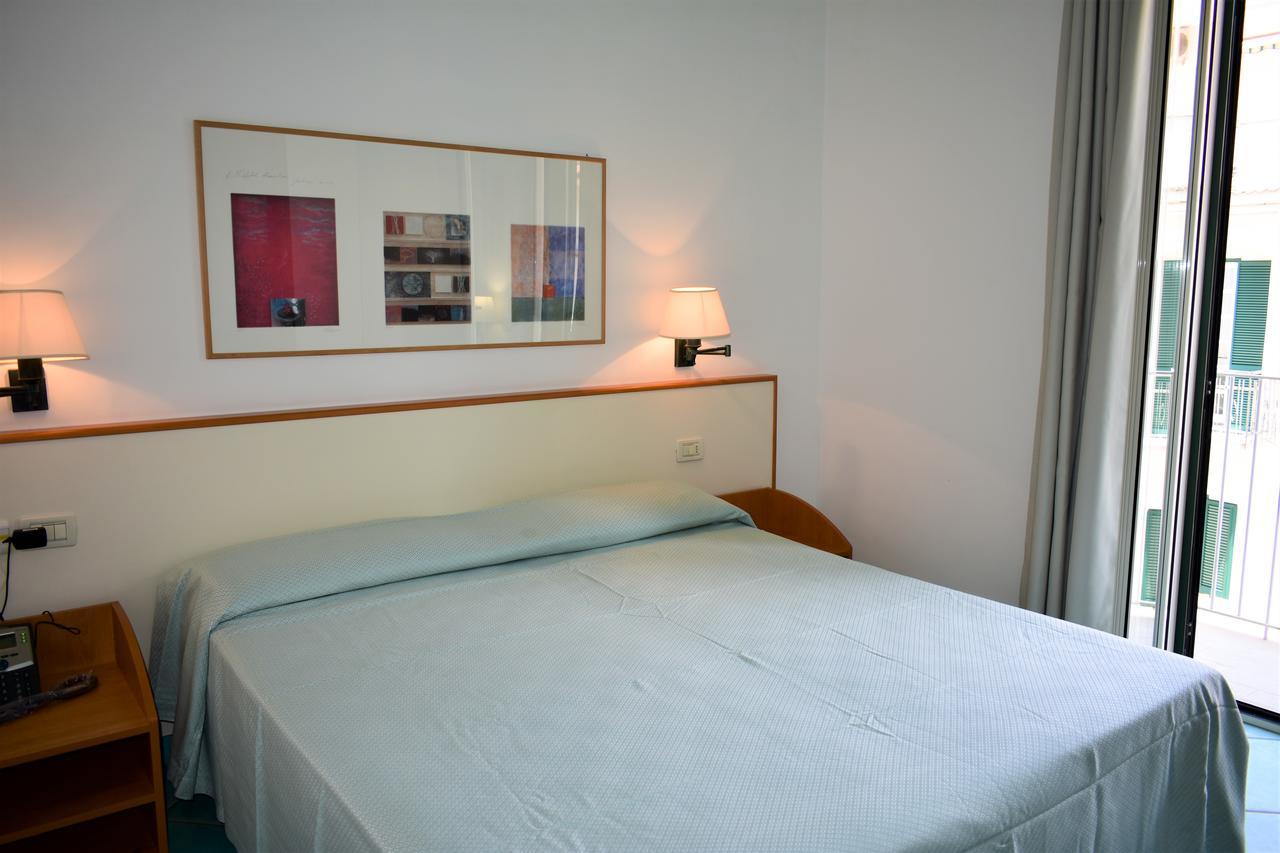 Hotel Amyclae Sperlonga Extérieur photo