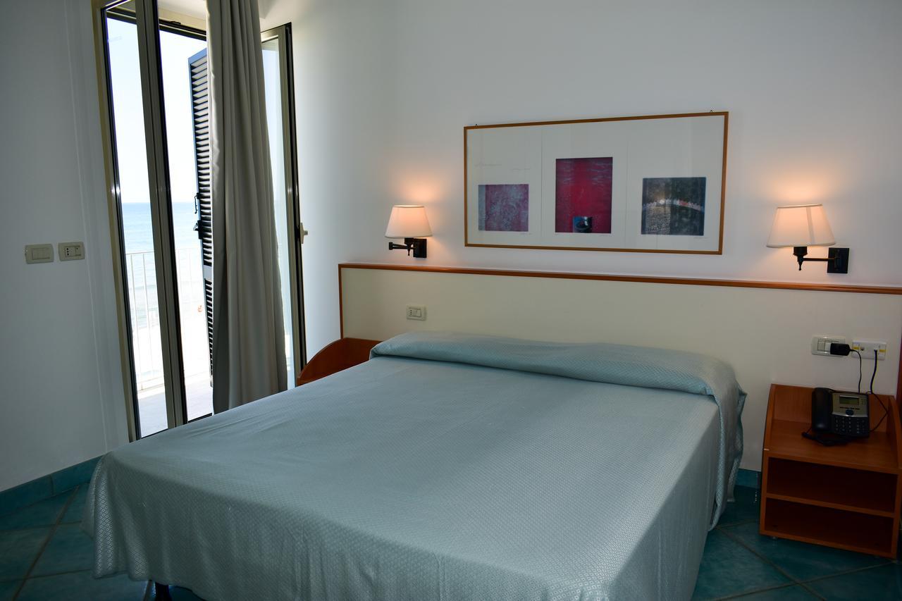 Hotel Amyclae Sperlonga Extérieur photo