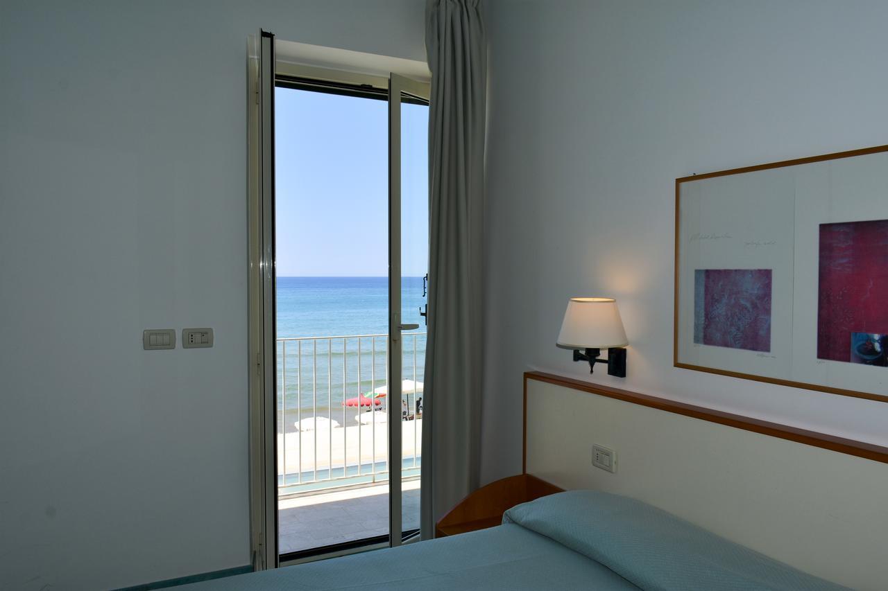 Hotel Amyclae Sperlonga Extérieur photo