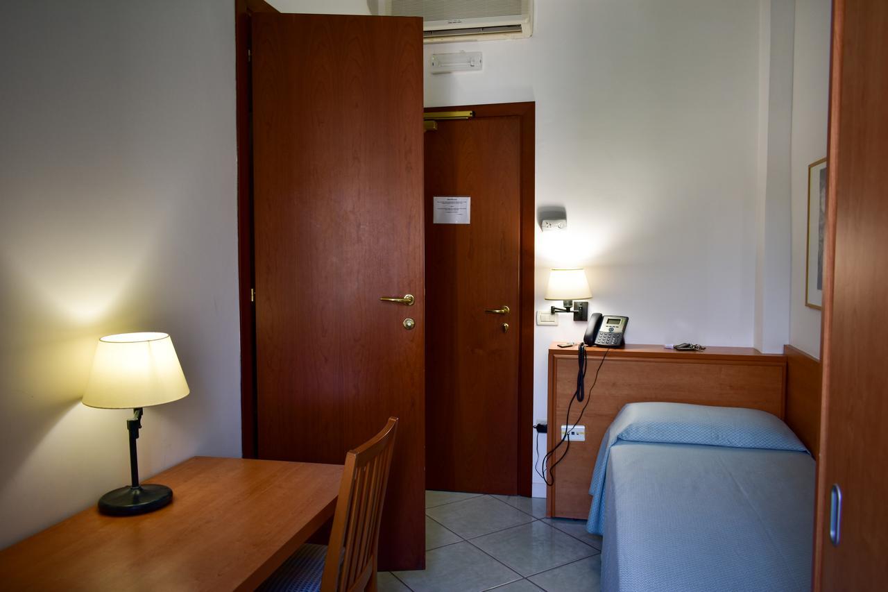 Hotel Amyclae Sperlonga Extérieur photo