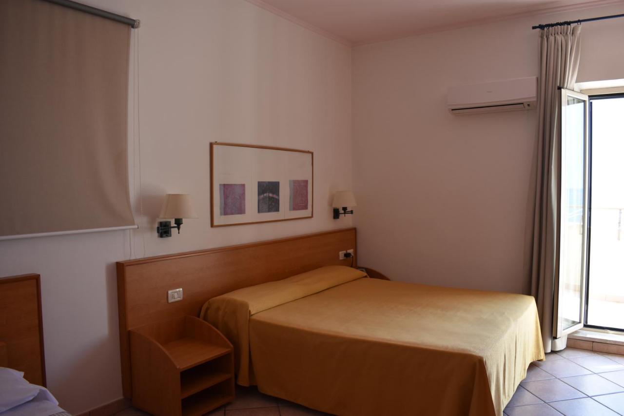 Hotel Amyclae Sperlonga Extérieur photo
